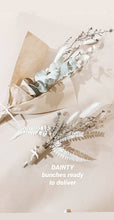 Load image into Gallery viewer, Small dainty bunches