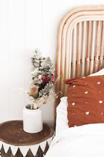 Load image into Gallery viewer, Native and warm toned dried floral bunch- passion