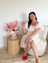 Load image into Gallery viewer, Goddess Gal bold floral pink bunch- valentines