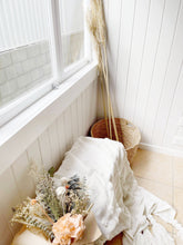 Load image into Gallery viewer, Sunset series peachy native dried floral bunch- Evelight.