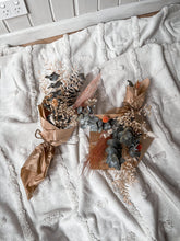 Load image into Gallery viewer, Small dried floral native sunset series bunch- Eventide