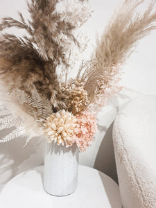 White, fluffy centrepiece floral arrangement- Queen arrangement.