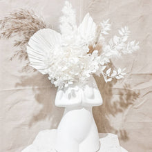 Load image into Gallery viewer, Sukhasana vase vase and arrangement.- White.
