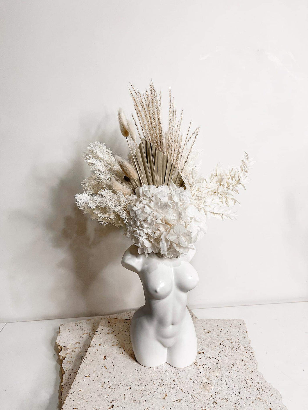 body vase and fluffy arrangement- femme- white-white.
